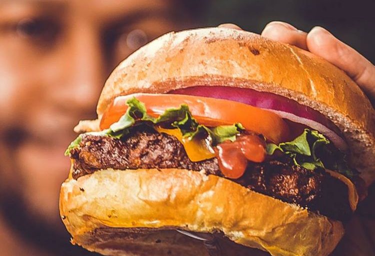 Kellogg plans bleeding burger as it catches up on faux meat